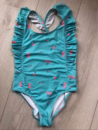Bañador niña cerezas volantes