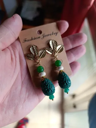 Pendientes de flamenca artesanales verde.