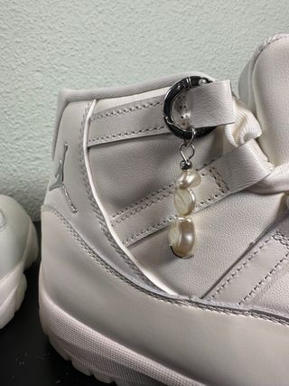 Air Jordan 11 Retro Pearl Blancas