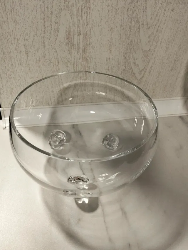 Cuenco vintage de cristal con patas