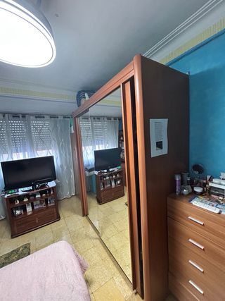 Armario grande madera con espejo