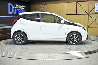 Toyota Aygo 1.0 70 x-play