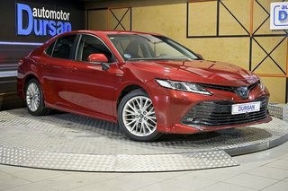 Toyota Camry   2.5 220H Advance