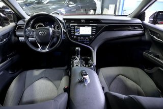 Toyota Camry   2.5 220H Advance