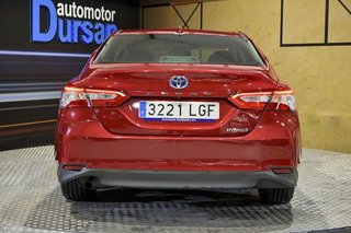Toyota Camry   2.5 220H Advance