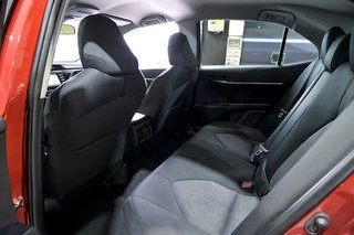 Toyota Camry   2.5 220H Advance