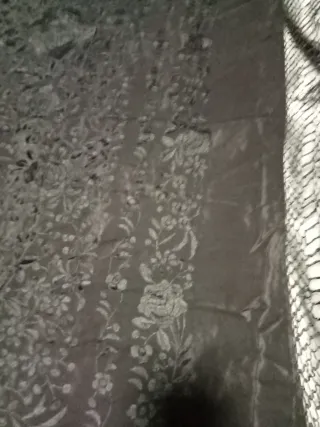 Mantón de Manila Antiguo Hecho a Mano 130 por 130