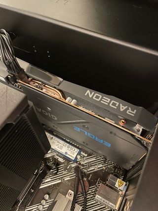 Gigabyte AMD Radeon RX 6600 Tarjeta Gráfica