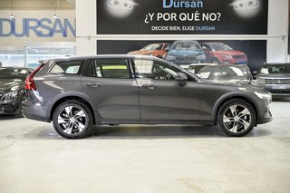 Volvo V60 2.0 B4 D AWD Cross Country Core Auto