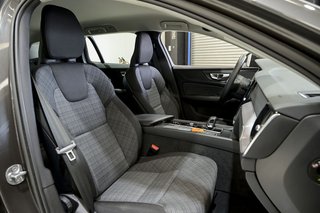 Volvo V60 2.0 B4 D AWD Cross Country Core Auto