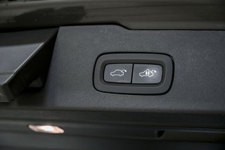 Volvo V60 2.0 B4 D AWD Cross Country Core Auto