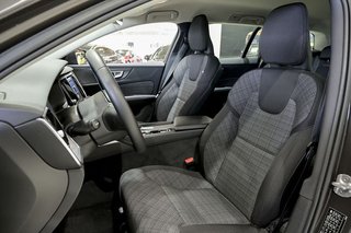 Volvo V60   2.0 B4 D AWD Cross Country Core Auto