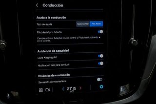 Volvo V60   2.0 B4 D AWD Cross Country Core Auto