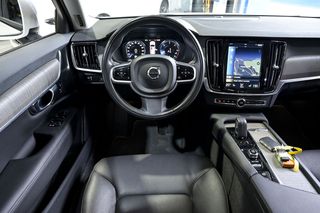 Volvo V90   2.0 B4 D Pro AWD Auto