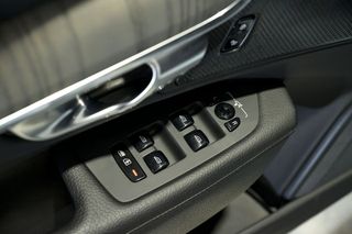 Volvo V90   2.0 B4 D Pro AWD Auto