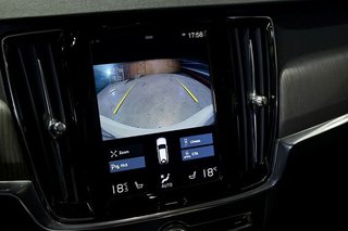 Volvo V90   2.0 B4 D Pro AWD Auto