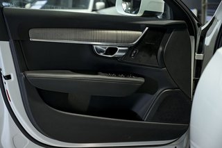 Volvo V90   2.0 B4 D Pro AWD Auto