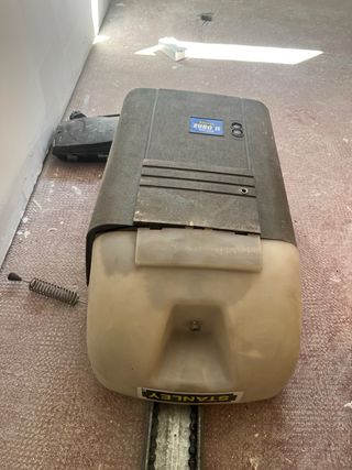 Motor puerta garaje Stanley EURO II