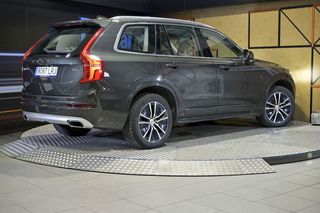 Volvo XC90   2.0 B5 D AWD Momentum Pro Auto