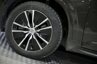 Volvo XC90   2.0 B5 D AWD Momentum Pro Auto