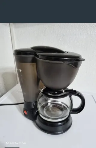 Cafetera Eléctrica Negra