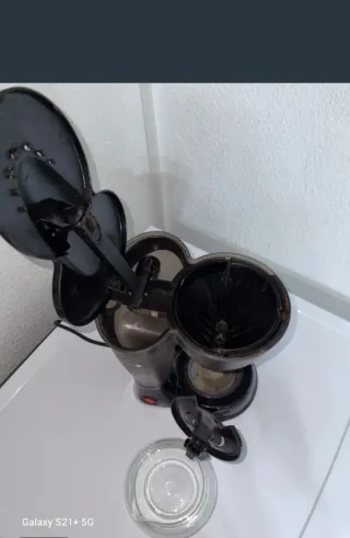 Cafetera Eléctrica Negra