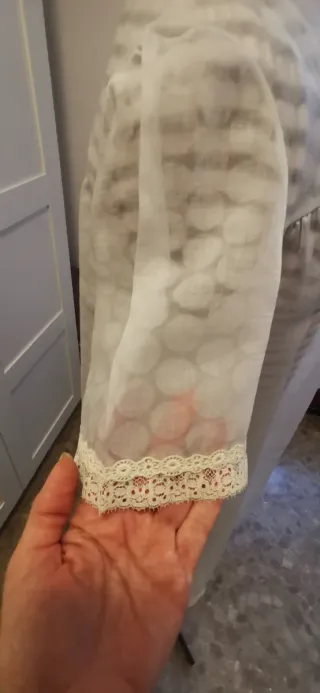 Salto de cama vintage celeste