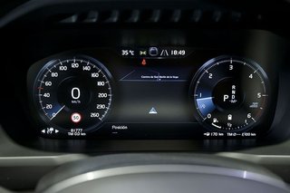Volvo XC90   2.0 B5 D AWD Momentum Pro Auto