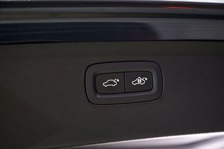 Volvo XC90   2.0 B5 D AWD Momentum Pro Auto