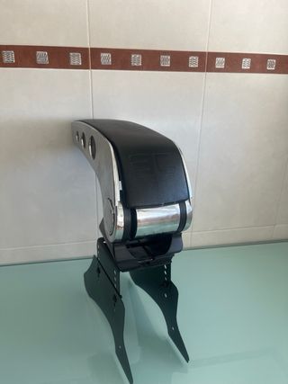 Reposabrazos Coche Negro y Cromado