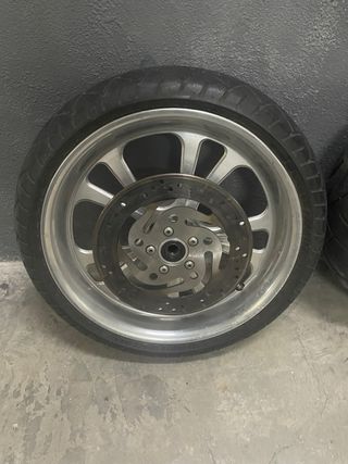 Ruedas Harley Fat Boy originales – Michelin Scorch