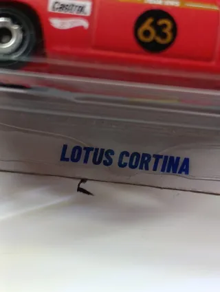 LOTUS CORTINA 1/64 HOTWHEELS