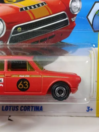 LOTUS CORTINA 1/64 HOTWHEELS