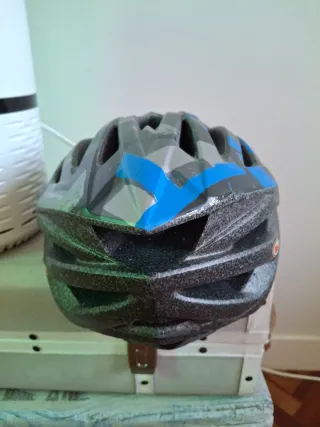 Bicicleta Montaña Berg 19 Trail Rock 2.1 con casco