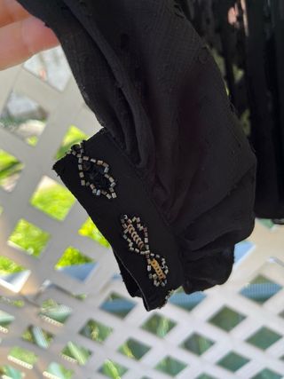 Blusa Zara bordada negra Talla M