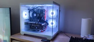 PC Gaming MSI con luces RGB