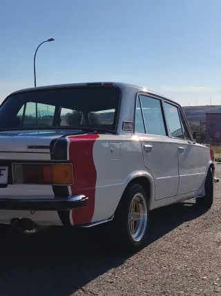 SEAT 124 1979