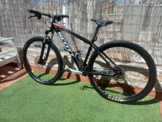 Bicicleta MTB Scott 29'