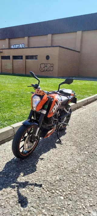 KTM Duke 125