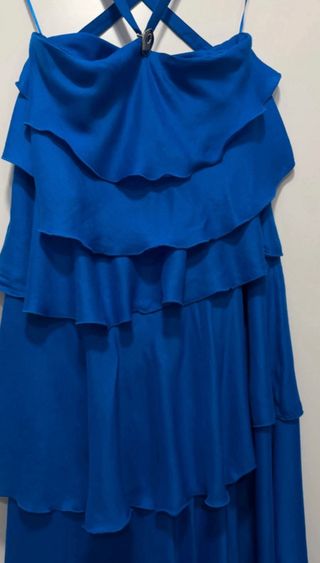 Vestido azul con volantes