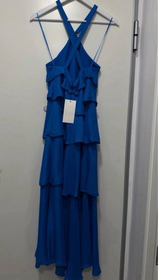Vestido azul con volantes
