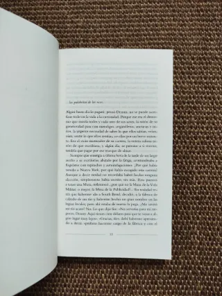 Gira, mágica rueda - DAWN POWELL