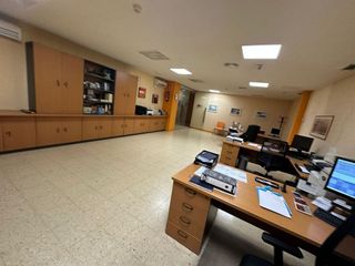 Local comercial en venta en Montesa en Esplugues de Llobregat