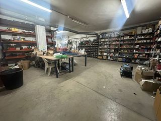 Local comercial en venta en Montesa en Esplugues de Llobregat