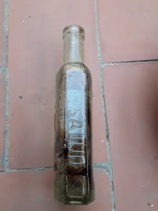 Restos Guerra Civil - Botellas y Plato