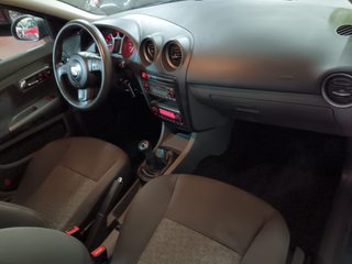 SEAT Ibiza 1.4 16v 85cv Hit