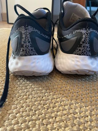 Zapatillas New Balance Fresh Foam Negras/Blancas