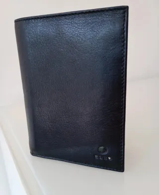 Billetera de piel Negra