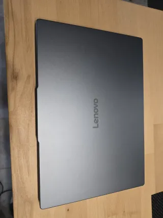 Lenovo IdeaPad 15q8x Portátil