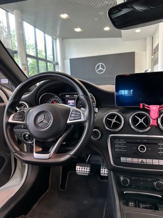 Mercedes-Benz Clase A 2016 200d AMG Line